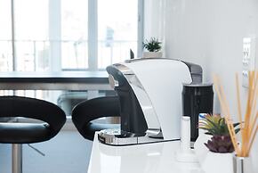 Frangipanistays at 589E