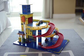 Dancing Butterfly Slide Family Inn