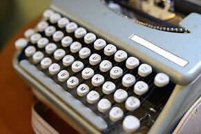 Dancing Butterfly Slide Family Inn