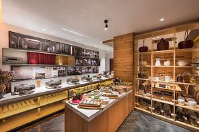 ManXin Qianmen Courtyard Hotel