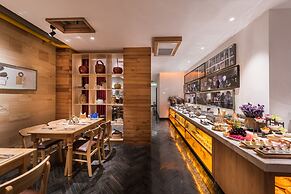 ManXin Qianmen Courtyard Hotel