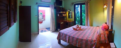 Shanti Lodge Phuket