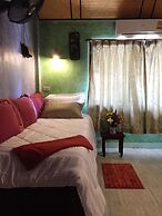 Shanti Lodge Bangkok