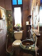 Shanti Lodge Bangkok