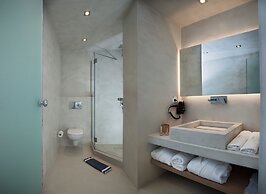 May Seven Suites - Adults Only