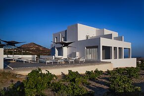 May Seven Suites - Adults Only