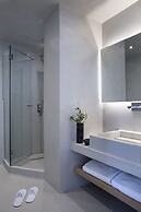 May Seven Suites - Adults Only