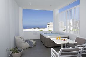 May Seven Suites - Adults Only