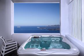 May Seven Suites - Adults Only