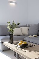 May Seven Suites - Adults Only