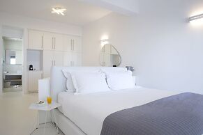 May Seven Suites - Adults Only