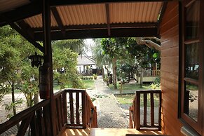 Baanboonpetch Resort