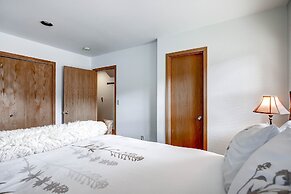 Après Chalet - Perfect In Town Location! by RedAwning