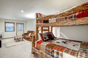 Après Chalet - Perfect In Town Location! by RedAwning