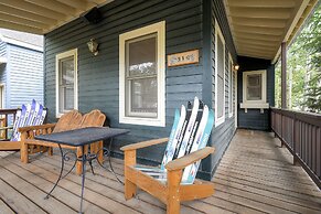 Après Chalet - Perfect In Town Location! by RedAwning