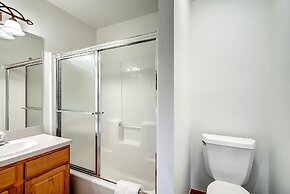 Après Chalet - Perfect In Town Location! by RedAwning