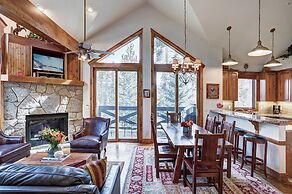 Amber Sky - Ski-In/Ski-Out by RedAwning