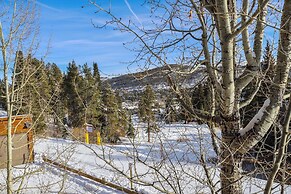 Tyra Chalet 336 - Ski-In/Ski-Out by RedAwning