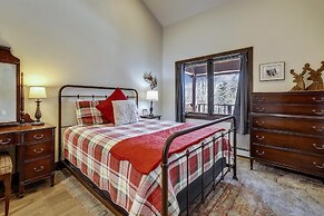 Tyra Chalet 336 - Ski-In/Ski-Out by RedAwning