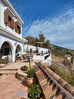 Casa Roble B&B