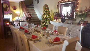 Casa Roble B&B