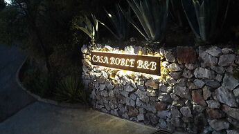 Casa Roble B&B