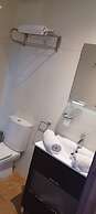 Casa Roble B&B