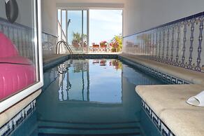 Casa Roble B&B