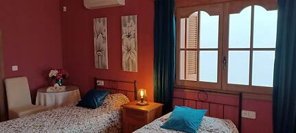Casa Roble B&B