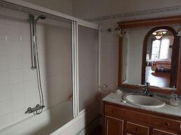 Casa Roble B&B