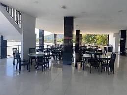 Capital O 91094 Hotel & Chalet Sportfishing