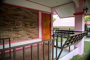 Khao Hin Tang Resort