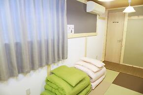 G'inns guest house - Hostel