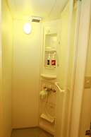 G'inns guest house - Hostel