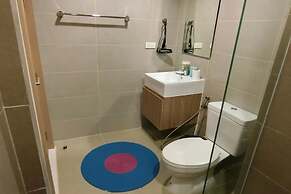 Rain Cha-am Hua-hin by Noppawan