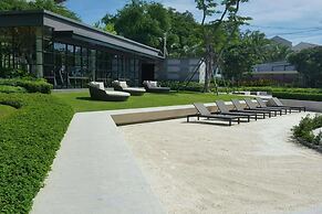 Rain Cha-am Hua-hin by Noppawan