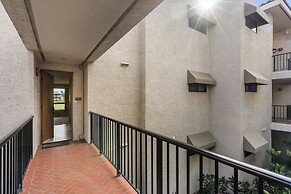 Shores At Waikoloa #234 At Bo Tree Tower 2 Bedroom Condo by RedAwning