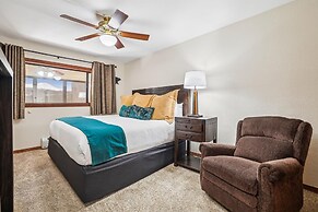 Beaver Run Black Diamond Penthouse by RedAwning