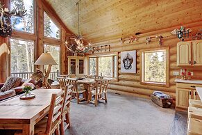 Elk Trail House by RedAwning