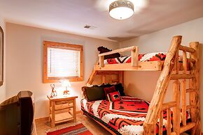 Elk Trail House by RedAwning