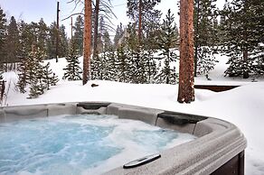 Elk Trail House by RedAwning