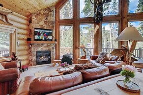 Elk Trail House by RedAwning