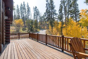 Elk Trail House by RedAwning