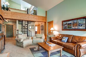 Ski Hill 32 2 Bedroom 1 Loft Condo by RedAwning