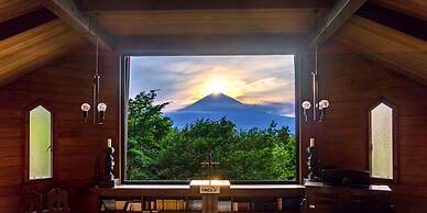 YMCA International Youth Center TOZANSO