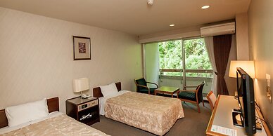 YMCA International Youth Center TOZANSO