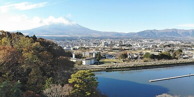 YMCA International Youth Center TOZANSO