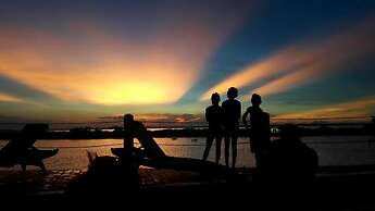 Lina Point Belize Overwater Resort