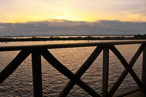 Lina Point Belize Overwater Resort