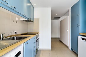 Marina Apartment by AGProperties